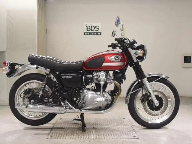 Kawasaki W800-2 лот № 5111 оценка 6  с аукциона в Японии