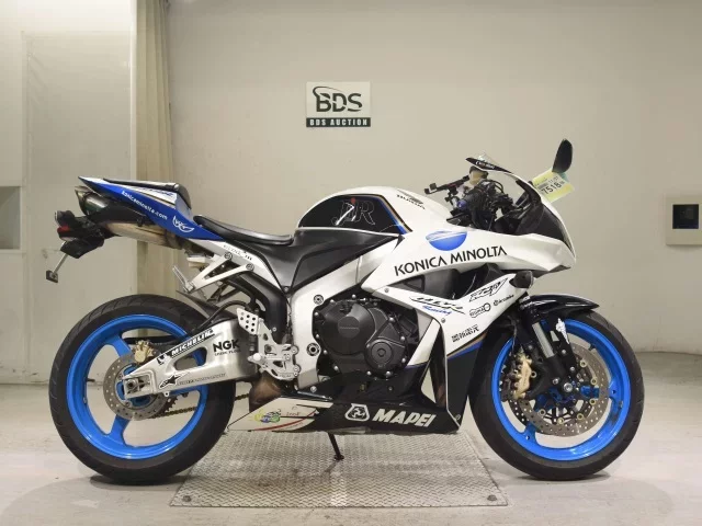 Honda CBR600RR лот № 7518 оценка 4  с аукциона в Японии