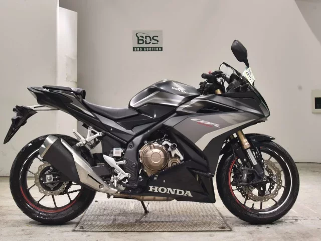 Honda CBR400R-2 лот № 2619 оценка 5  с аукциона в Японии