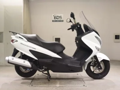 Suzuki BURGMAN 200A  с аукциона в Японии