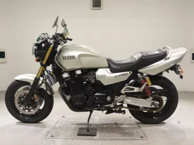 Yamaha XJR1200  с аукциона в Японии