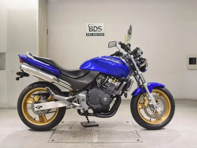 Honda HORNET250 лот № 5103 оценка 4  с аукциона в Японии