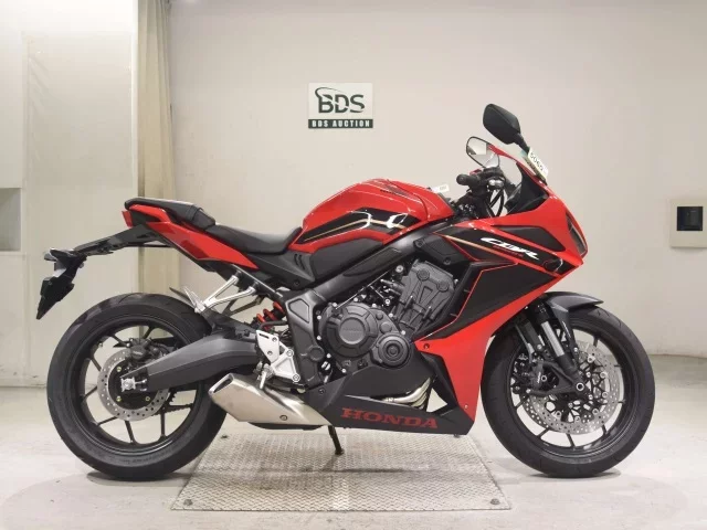 Honda CBR650R лот № 5060 оценка 8  с аукциона в Японии
