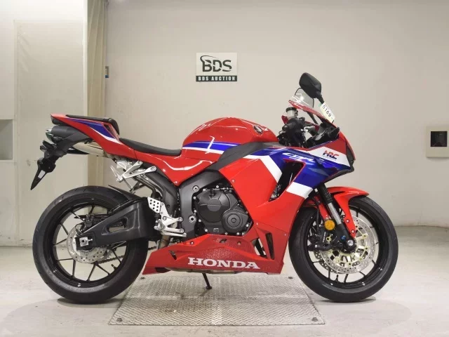 Honda CBR600RR-4 лот № 5169 оценка 6  с аукциона в Японии