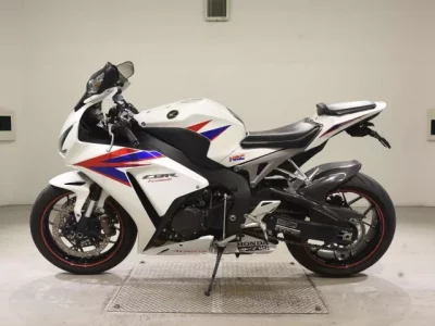 Honda CBR1000RR ABS  с аукциона в Японии