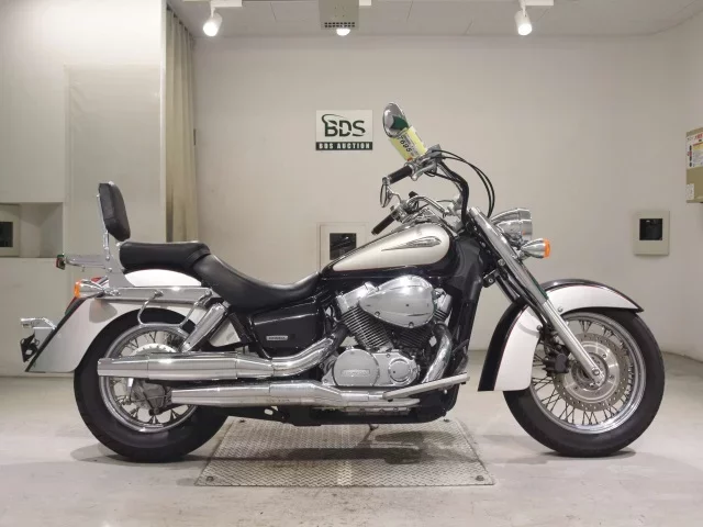 Honda SHADOW750 лот № 7695 оценка 4  с аукциона в Японии