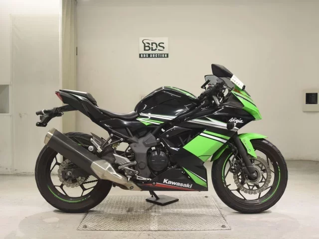Kawasaki NINJA250SL лот № 5211 оценка 4  с аукциона в Японии
