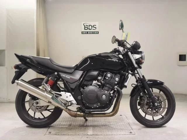 Honda CB400SFV-4ABS лот № 5036 оценка 4  с аукциона в Японии