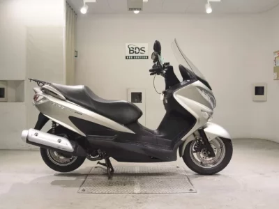 Suzuki BURGMAN200  с аукциона в Японии
