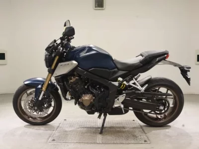 Honda CB650R лот № 5097 оценка 6  с аукциона в Японии 2