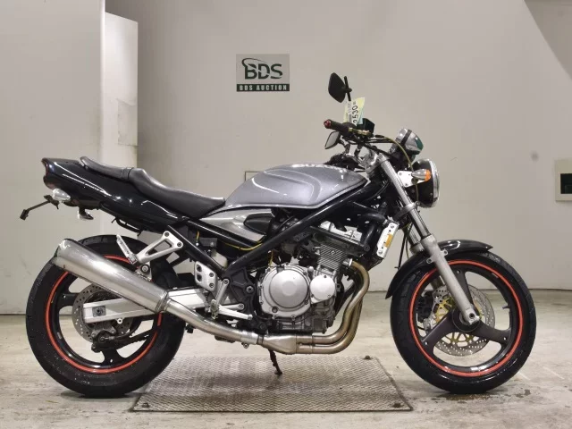 Suzuki BANDIT250-2 лот № 2530 оценка 4  с аукциона в Японии