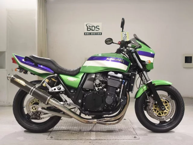 Kawasaki ZRX1100 лот № 7524 оценка 4  с аукциона в Японии