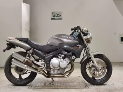 Yamaha ZEAL SHO LOUIS NOT EQUIPPED