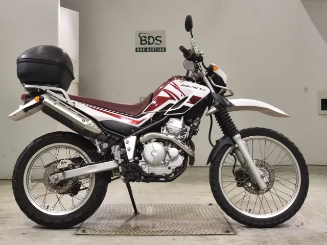 Yamaha SEROW 250-2 лот № 2661 оценка 4  с аукциона в Японии