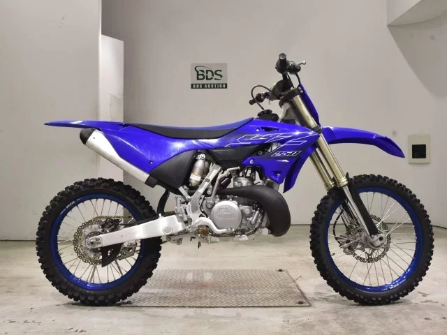 Yamaha YZ250 лот № 2688 оценка 4  с аукциона в Японии