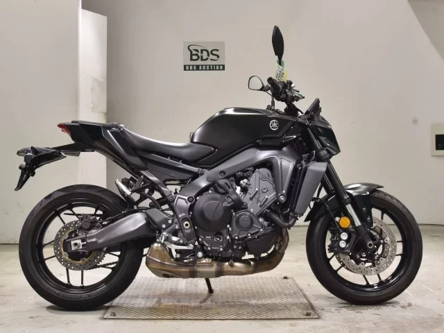 Yamaha MT-09-2AMT лот № 2702 оценка 7  с аукциона в Японии