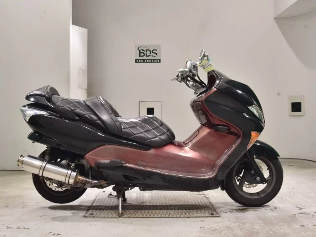 Honda FORZA Z лот № 2517 оценка 4  с аукциона в Японии