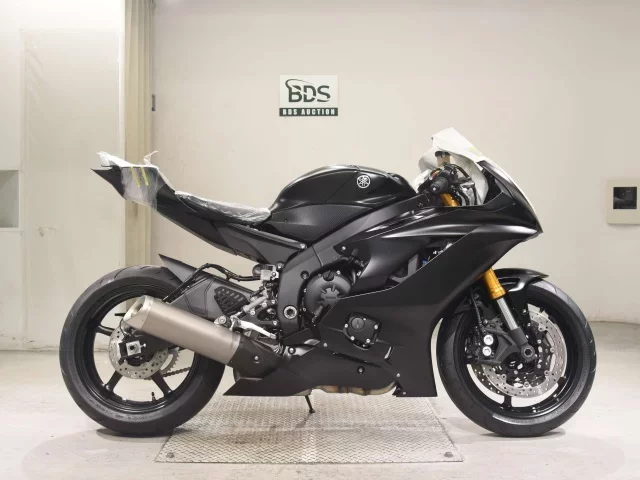 Yamaha 6 лот № 5058 оценка 8  с аукциона в Японии