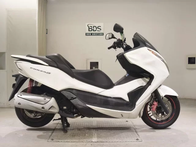 Honda FORZA лот № 5158 оценка 4  с аукциона в Японии