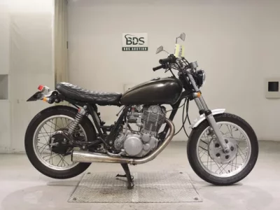 Yamaha SR400-2  с аукциона в Японии
