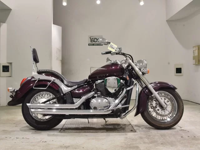 Suzuki INTRUDER 400 CLASSIC лот № 2584 оценка 4  с аукциона в Японии