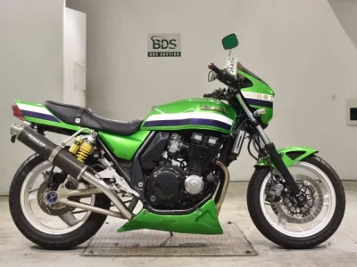 Kawasaki ZRX400  с аукциона в Японии