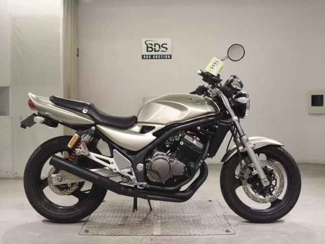 Kawasaki BALIUS250-2 лот № 7555 оценка 4  с аукциона в Японии