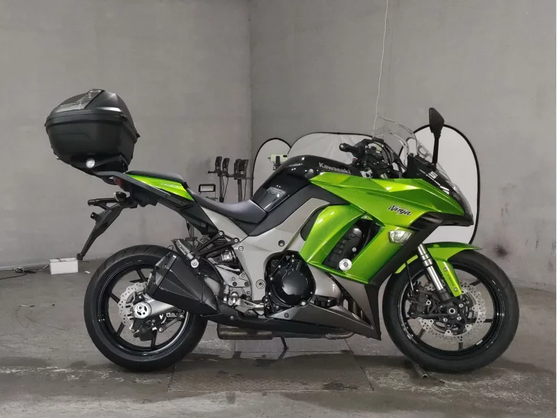 Kawasaki NINJA1000 лот № 8114 оценка 4  с аукциона в Японии