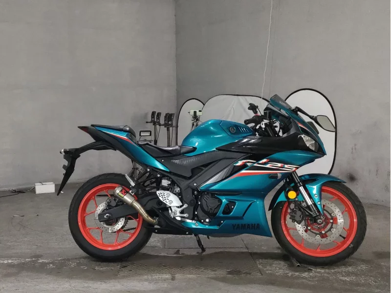 Yamaha YZF-R25 лот № 8118 оценка 4  с аукциона в Японии