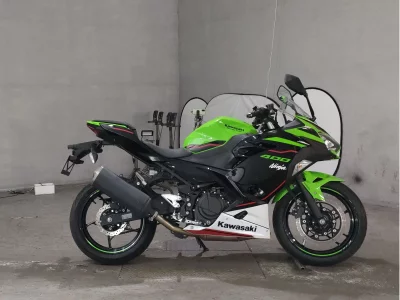 Kawasaki NINJA400 2021