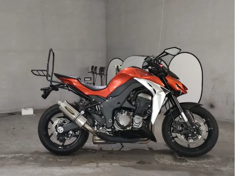 Kawasaki Z1000 лот № 7395 оценка 4  с аукциона в Японии