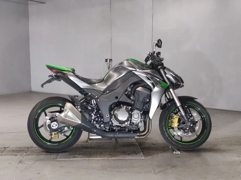 Kawasaki Z1000 лот № 5504 оценка 4  с аукциона в Японии