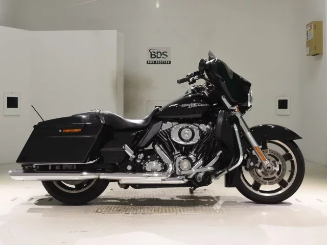 Harley-Davidson HARLEY FLHX1580 лот № 0140 оценка 5  с аукциона в Японии