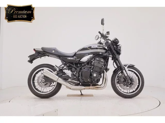 Kawasaki Z900RS лот № 0014 оценка 5  с аукциона в Японии