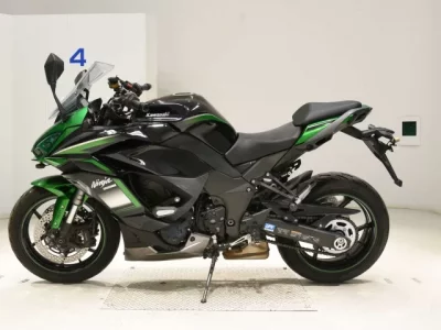 Kawasaki NINJA1000SX лот № 7739 оценка 4  с аукциона в Японии 2