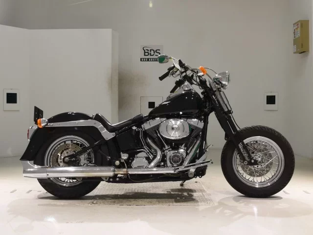 Harley-Davidson HARLEY FLSTSC1450 лот № 7821 оценка 4  с аукциона в Японии