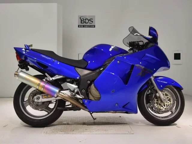 Honda CBR1100XX лот № 7630 оценка 4  с аукциона в Японии
