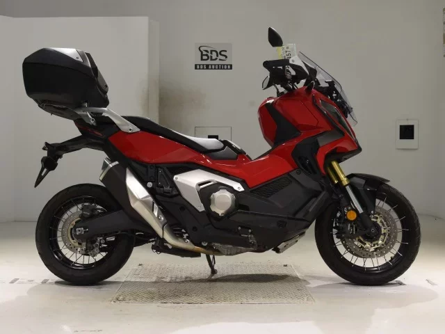 Honda X-ADV750-2 лот № 5457 оценка 5  с аукциона в Японии