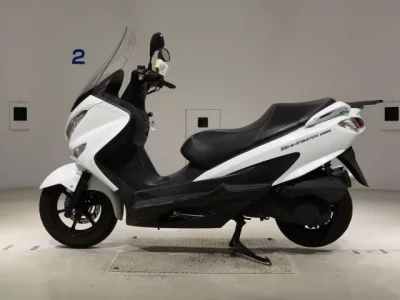Suzuki BURGMAN200  с аукциона в Японии