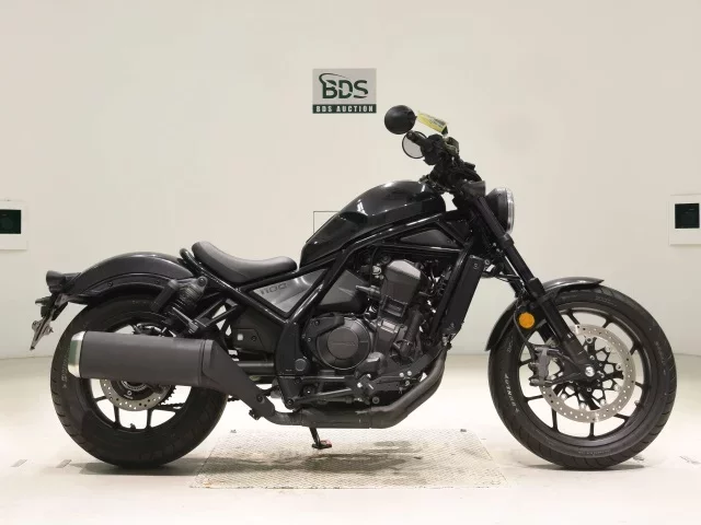 Honda REBEL 1100 лот № 8043 оценка 4  с аукциона в Японии