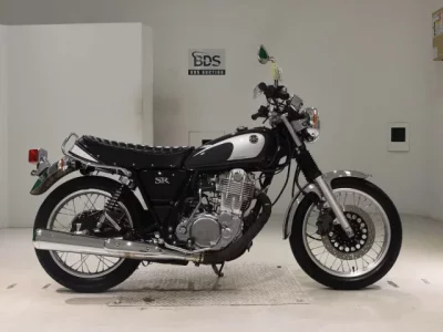 Yamaha SR400-5  с аукциона в Японии
