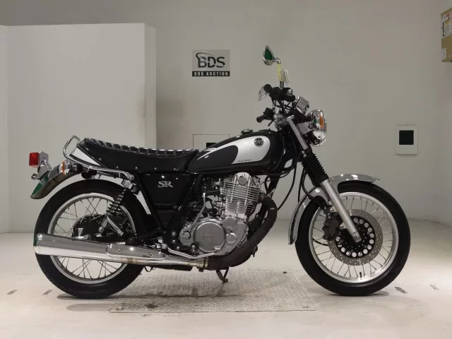 Yamaha SR400-5 лот № 0484 оценка 5  с аукциона в Японии