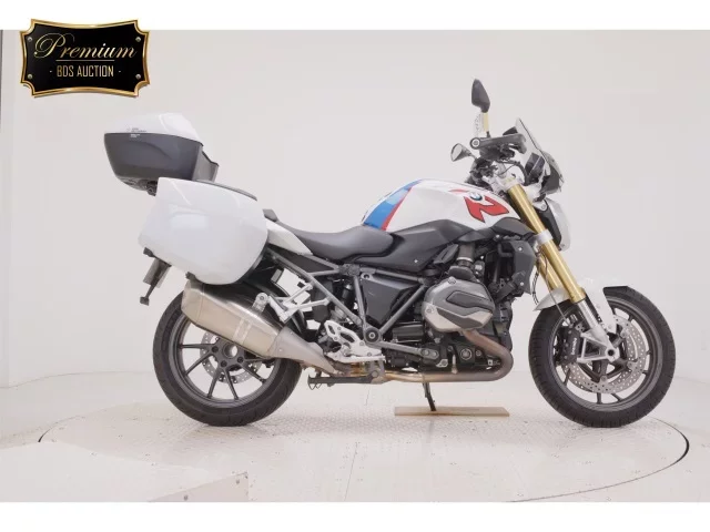 BMW  R1200R лот № 2566 оценка 5  с аукциона в Японии