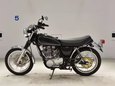 Yamaha SR400-3  с аукциона в Японии