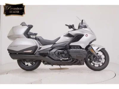 Honda GL1800 TOUR D  с аукциона в Японии