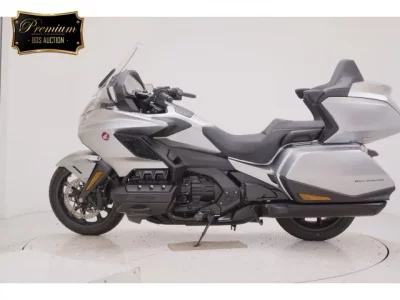 Honda GL1800 TOUR D  с аукциона в Японии