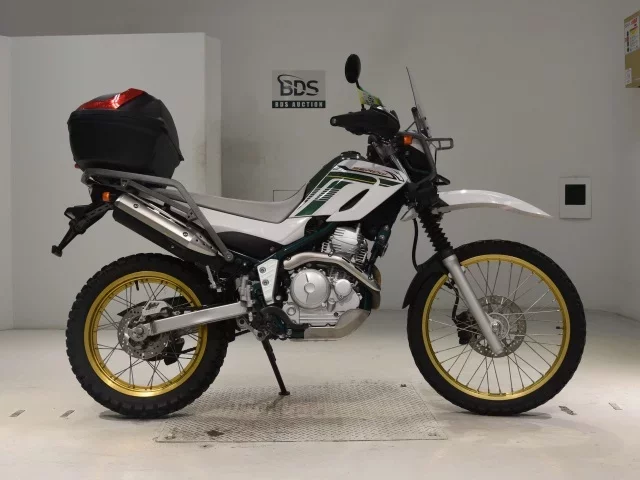 Yamaha SEROW 250-3 лот № 0248 оценка 5  с аукциона в Японии