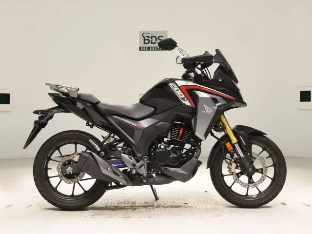 Honda CB200XA лот № 7964 оценка 5  с аукциона в Японии
