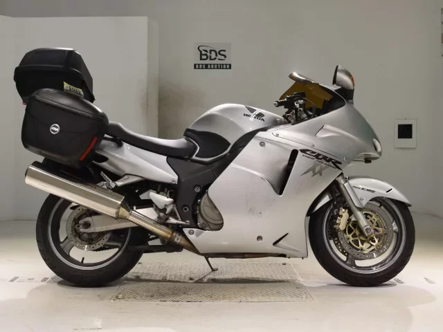 Honda CBR1100XX лот № 5305 оценка 4  с аукциона в Японии