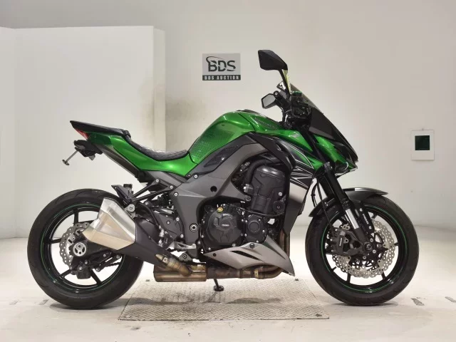 Kawasaki Z1000-5A лот № 7645 оценка 5  с аукциона в Японии
